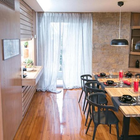 One-Of-A-Kind Athens Riviera Apartment מראה חיצוני תמונה