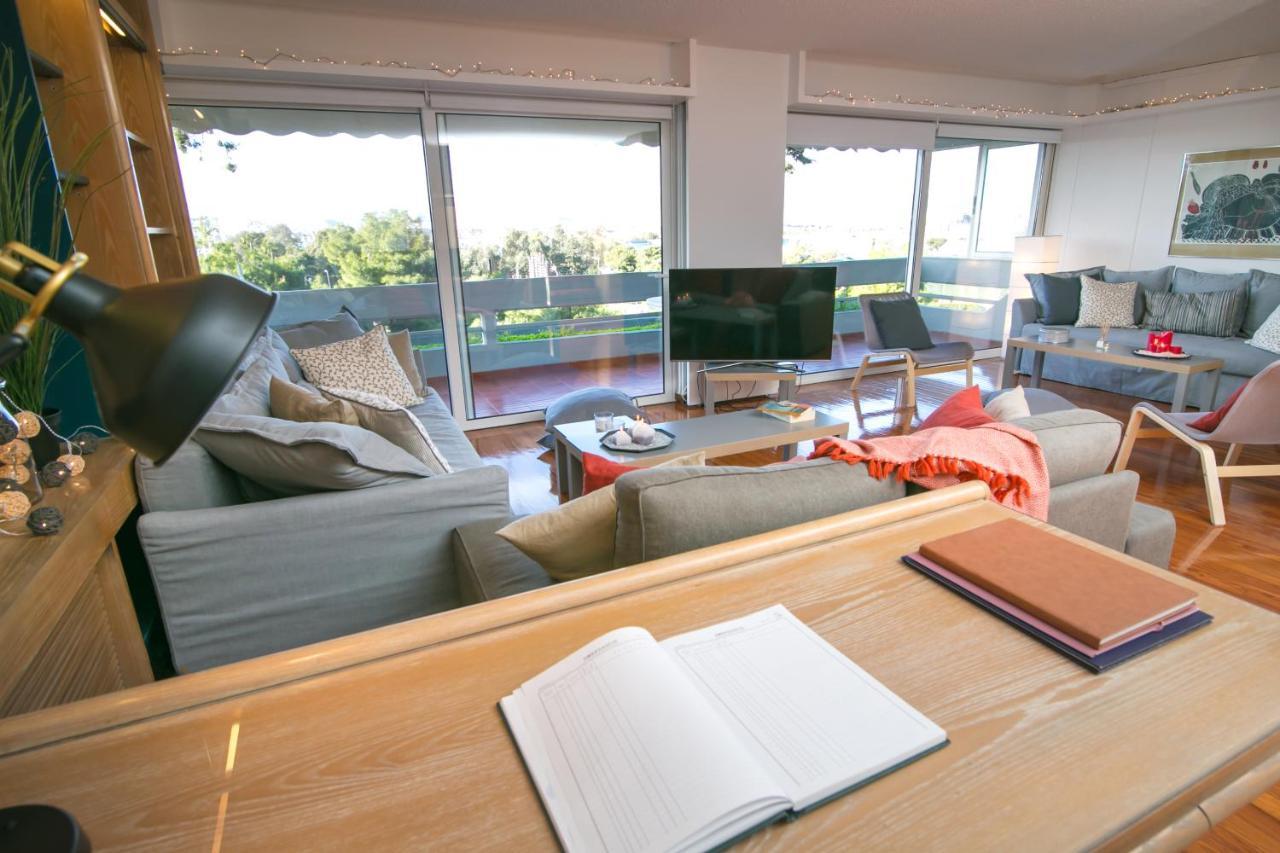 One-Of-A-Kind Athens Riviera Apartment מראה חיצוני תמונה