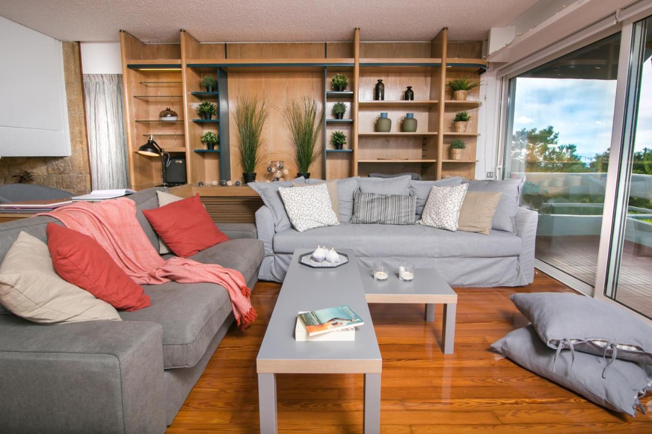 One-Of-A-Kind Athens Riviera Apartment מראה חיצוני תמונה