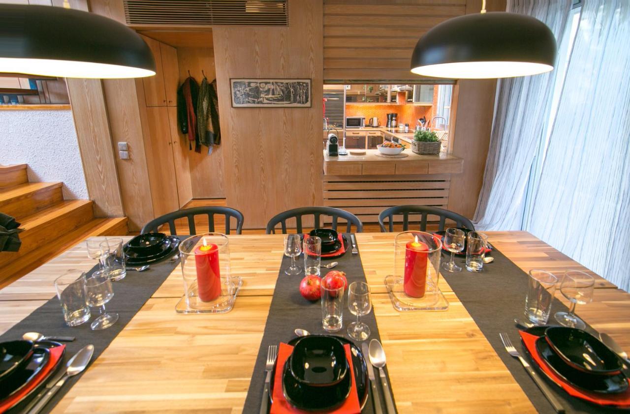 One-Of-A-Kind Athens Riviera Apartment מראה חיצוני תמונה